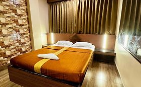 Silver Line Hotel - Kolkata Nr Netaji Subhash Chandra Bose International Airport With Airport Drop